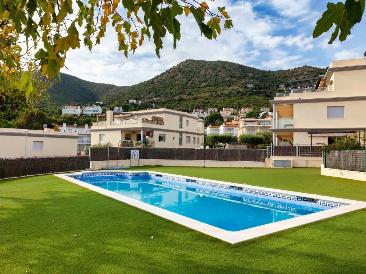 Apartment Fane De Baix III By Interhome Llança